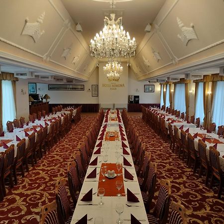 Hotel Korona Wellness, Rendezveny Es Borszalloda Эгер Экстерьер фото